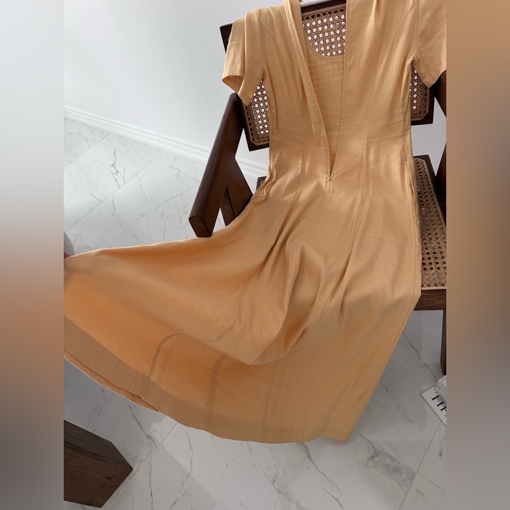Club Monaco in Champagne- Buttery Tone Minimalist Midi Dress• Size:0